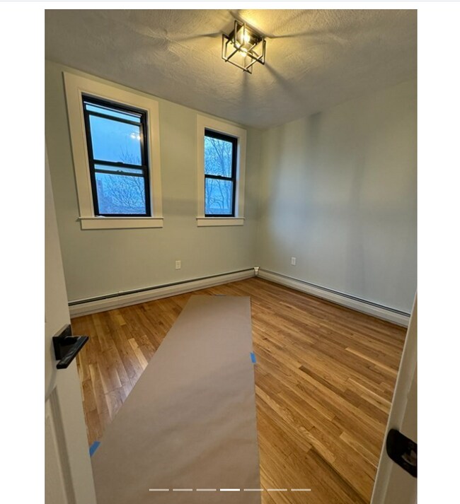 Building Photo - 181 Highland St