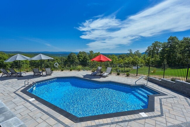 Building Photo - 21 Contentment Ln