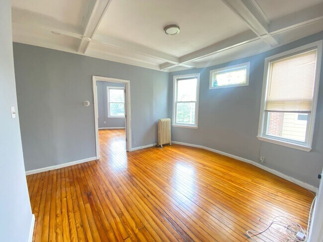 Building Photo - 66 Tiffany Pl