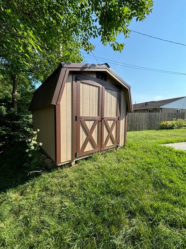 Building Photo - 267 Porter Dr