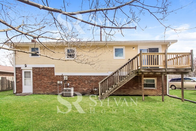 Building Photo - Prepare to be impressed by this 4 bedroom,...