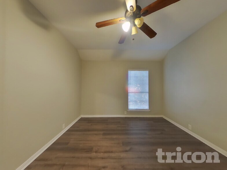 Building Photo - 4429 Spanish Oak Cir