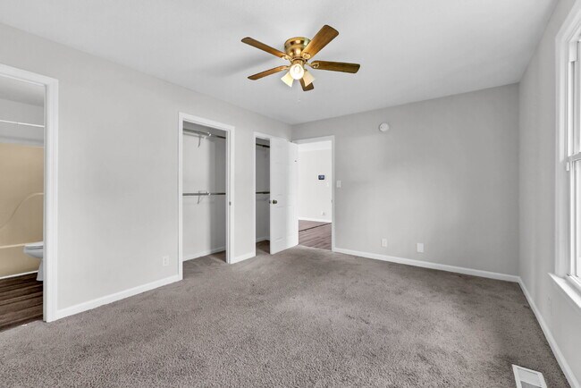 Building Photo - Move-in Special!! 3 Bedroom and 2 Bathroom...