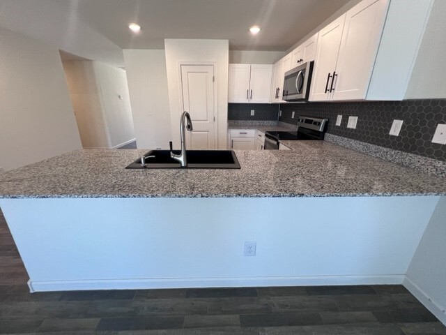 Granite countertop - 5545 S Havasu Creek Rd