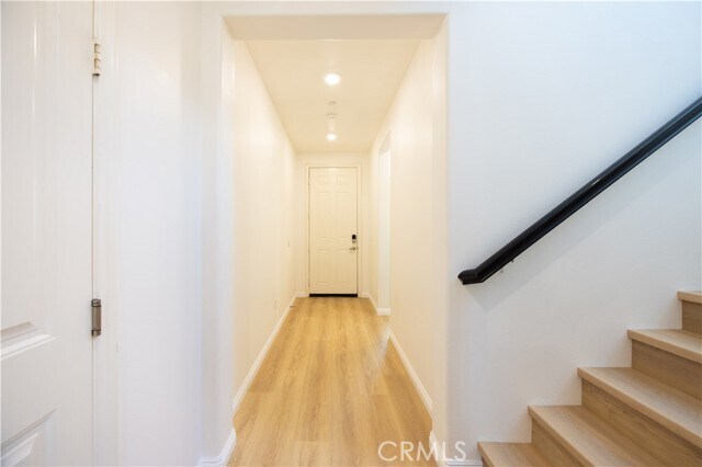 Building Photo - 24153 Paseo del Rancho Dr