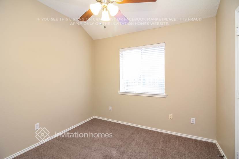 Building Photo - 2076 Rushmore Ct