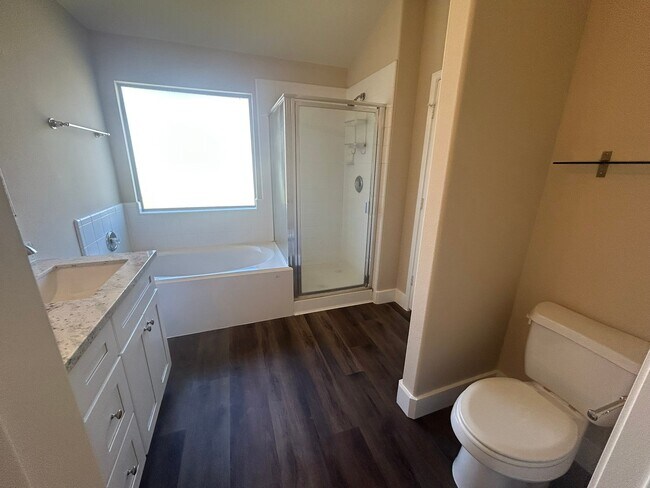 Building Photo - 20922 Barbons Heath Ct