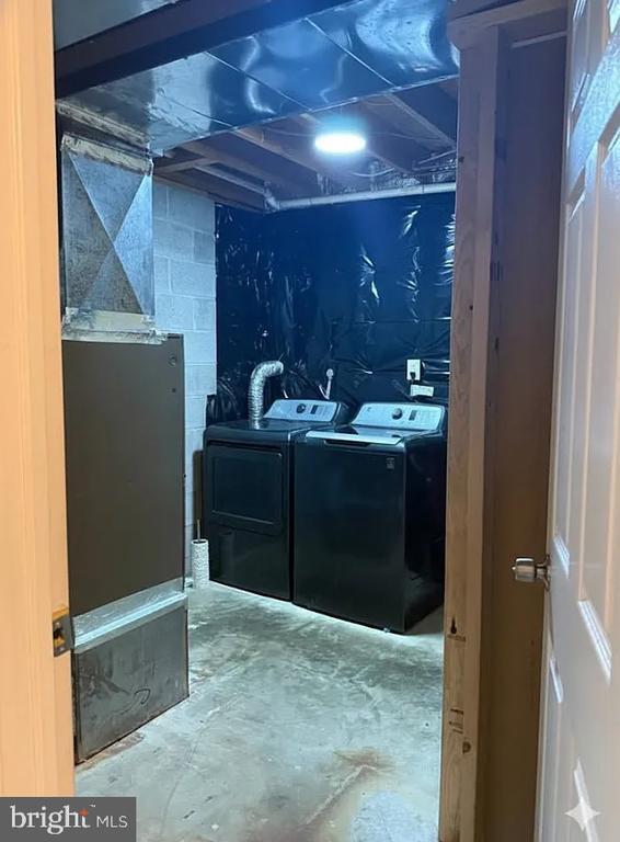 Building Photo - 7004 Hames Ct