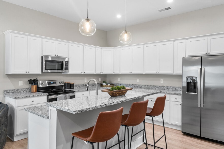 Building Photo - Villas at Capital Twenty