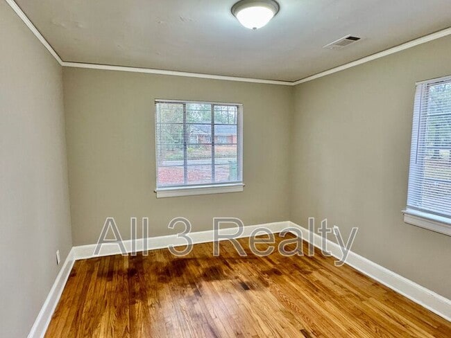 Building Photo - 108 Brantwood Dr