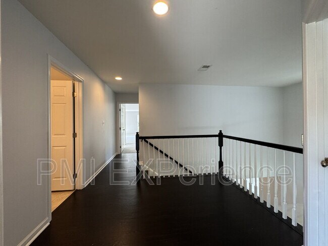 Building Photo - 3526 Halford St