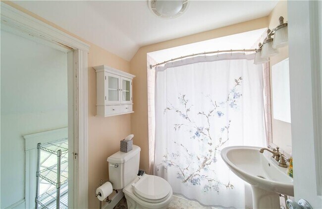 Building Photo - 283 Tidewater Dr