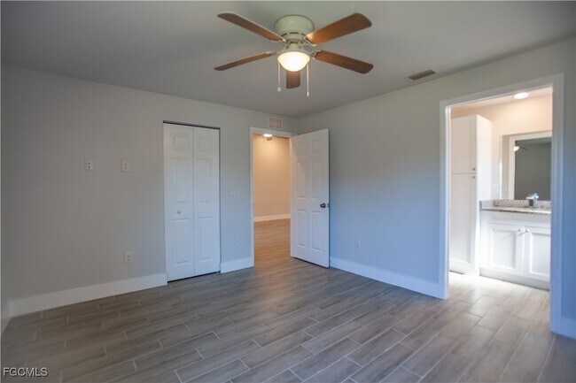 Building Photo - 3716 SW 16th Pl