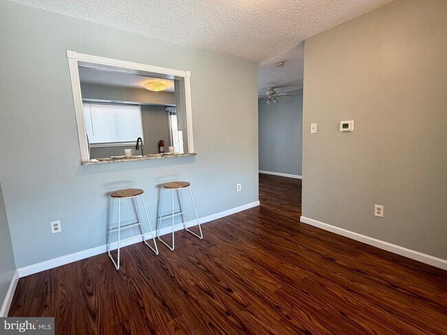 Building Photo - 33 Georgetown Rd