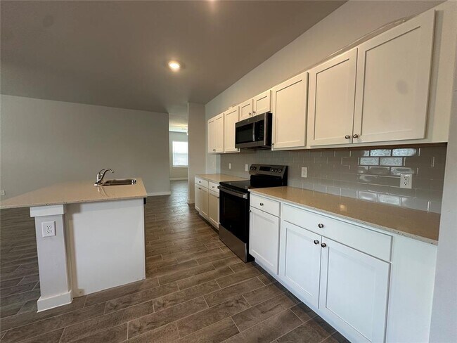Building Photo - 17971 Lantana Loop