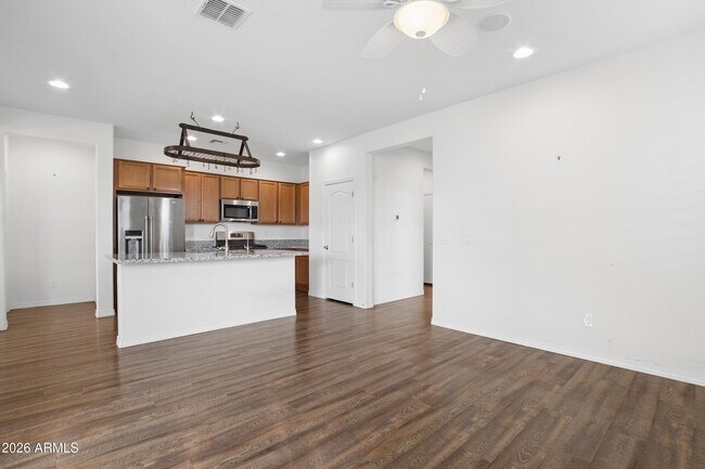 Building Photo - 17863 W Hiddenview Dr