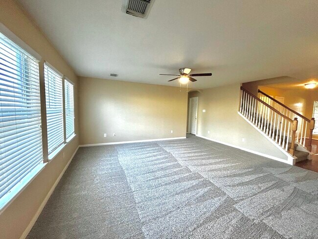 Building Photo - 5903 Llano Creek Dr