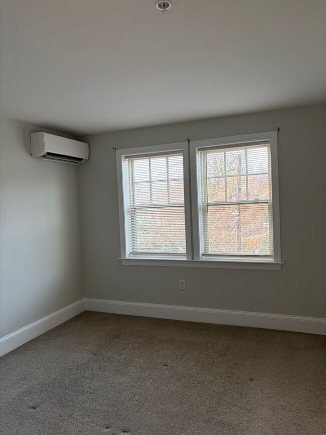 Building Photo - 3300 Rhode Island Ave