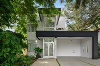 Building Photo - 5720 SW 24th St
