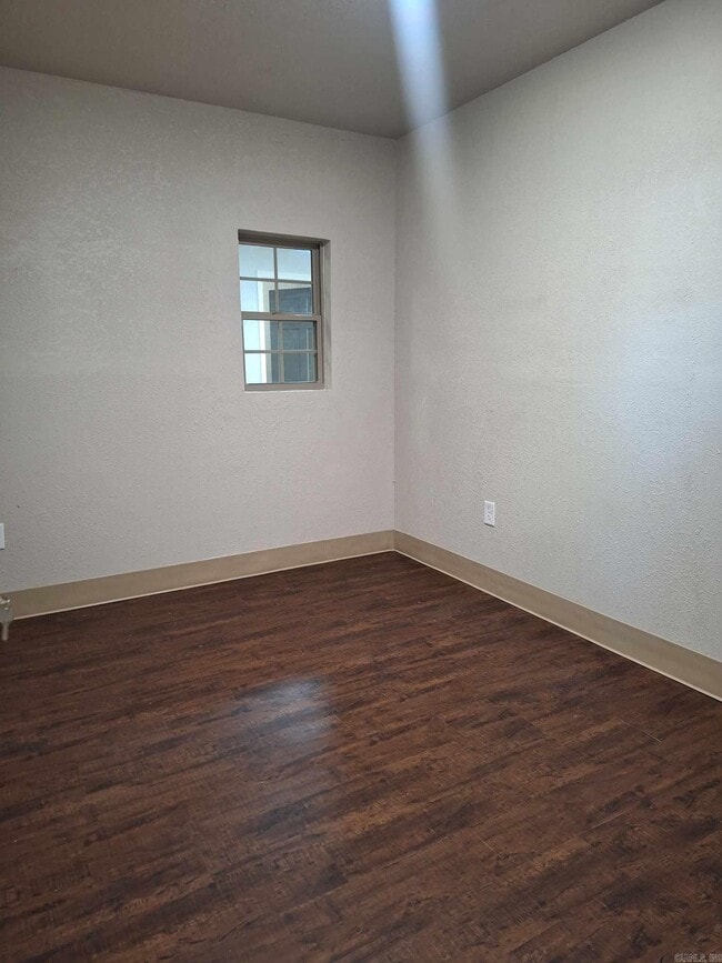 Primary Photo - 306 Hornbeck Ave