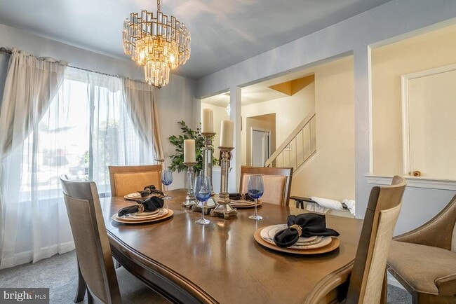 Building Photo - 8 Dickenson Dr