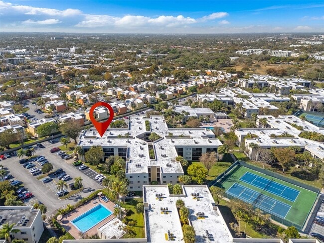 Building Photo - 8045 SW 107th Ave