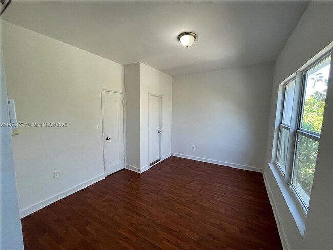 Building Photo - 4035 Meridian Ave
