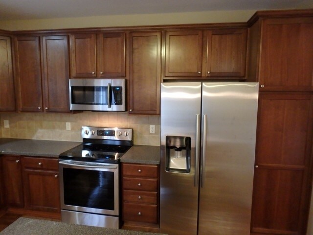 Building Photo - 322 Stoke Hammond Ct