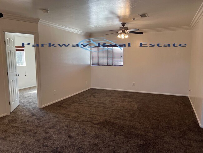 Building Photo - 8547 Wintergardens Blvd.