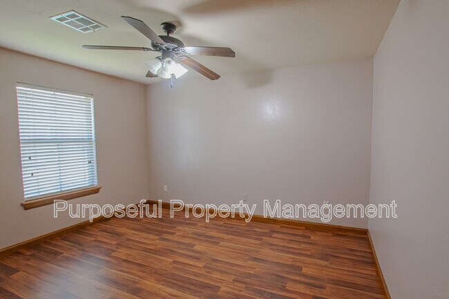 Building Photo - 8833 NW 114th Cir