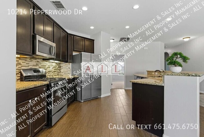 Building Photo - 10214 Pepperwood Dr