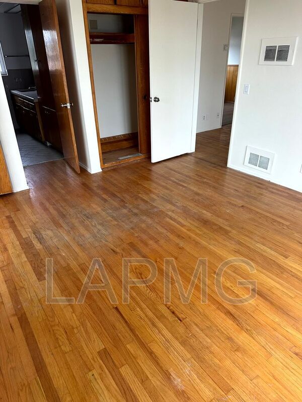 Building Photo - 2272 White St