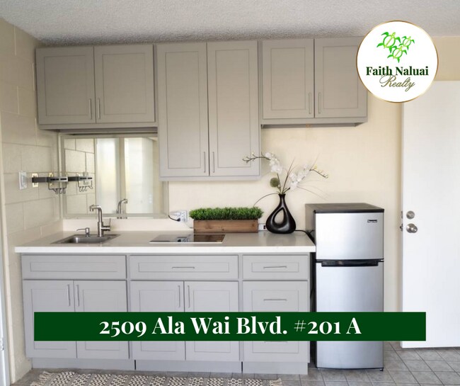 Building Photo - 2509 Ala Wai Blvd