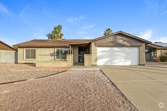Building Photo - 3546 W Willow Ave