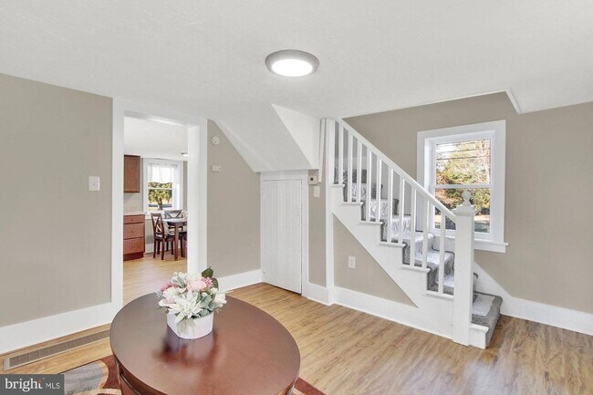 Building Photo - Charming 2 Bedroom, 1 Bath Single Family Home in Northeastern School District!!