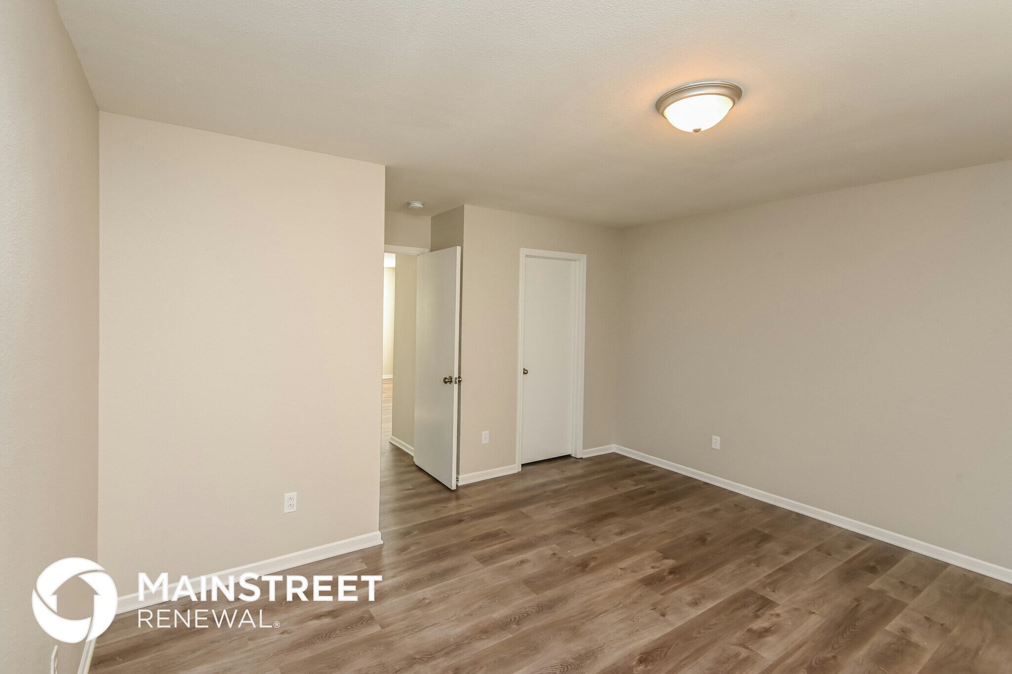 Building Photo - 700 Shellbark Dr