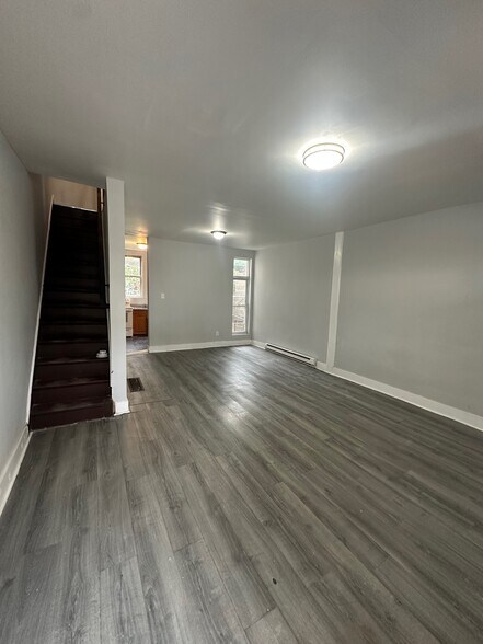 Building Photo - 3911 N Percy St