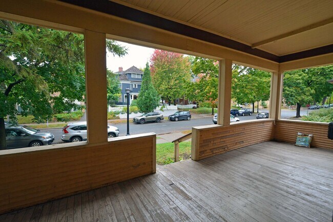 Building Photo - 2209 Aldrich Ave S