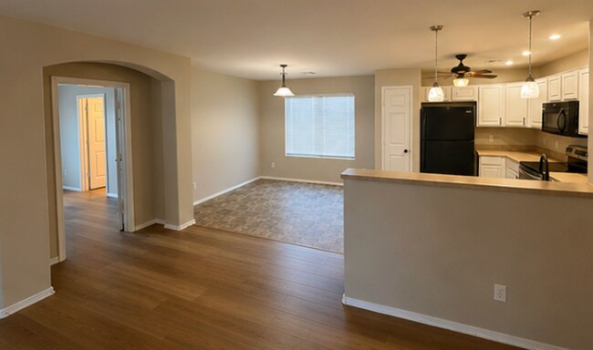 Building Photo - 6829 E San Tan Way