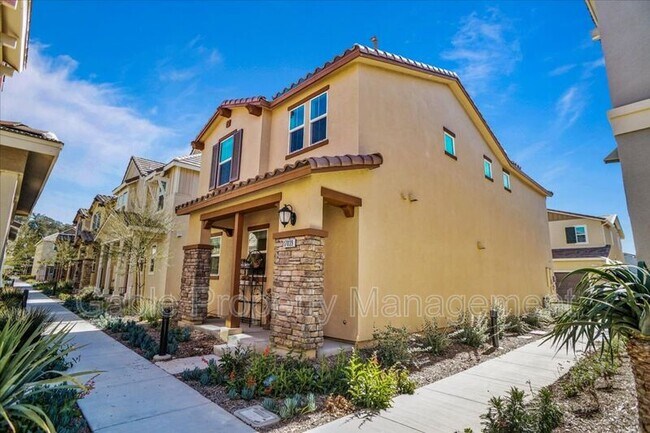 Primary Photo - 17039 Titus Ln