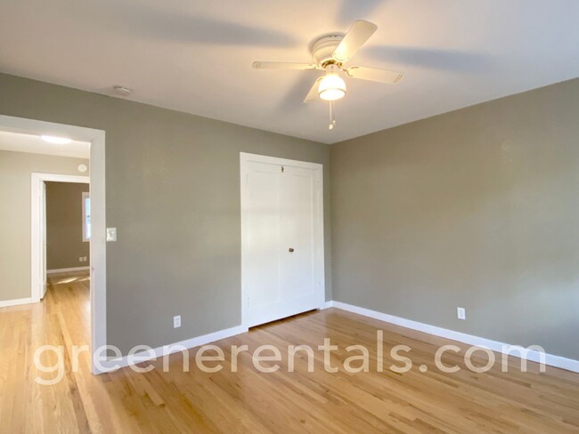 Building Photo - Beautifully Remodeled 2BD/1BA Duplex in Ol...