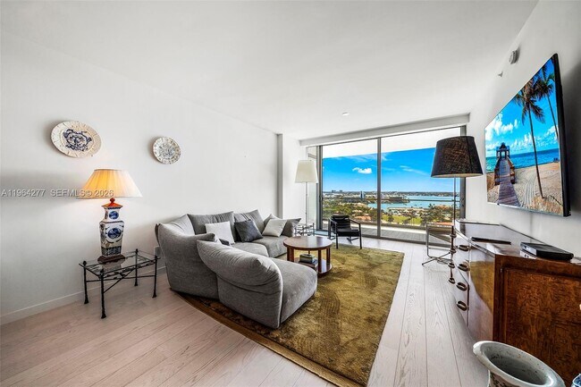 Building Photo - 10203 Collins Ave