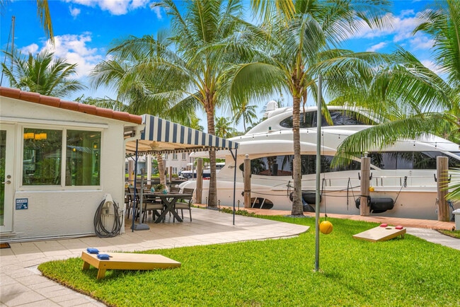 Building Photo - 1329 SW 12th Ct