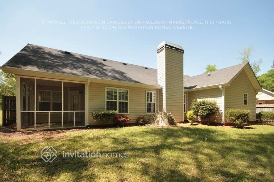 Building Photo - 2720 Hidden Creek Dr SW