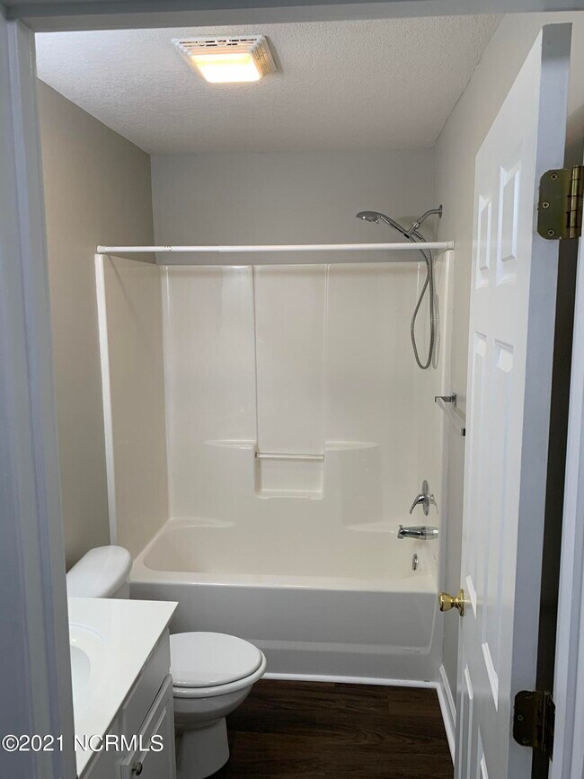 Building Photo - 4153 Brook Creek Ln