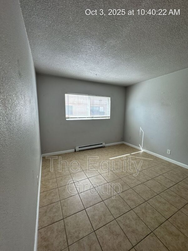 Building Photo - 570 S Richmond Ave