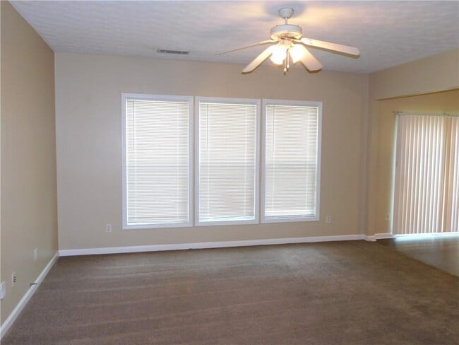 Building Photo - 2379 Tullamore Cir