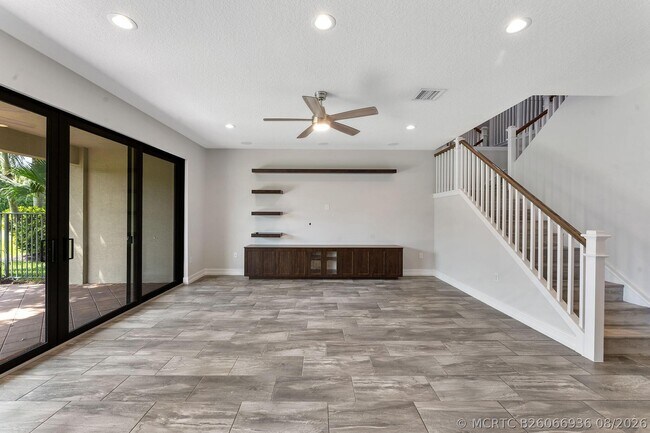 Building Photo - 14545 Alabaster Ave