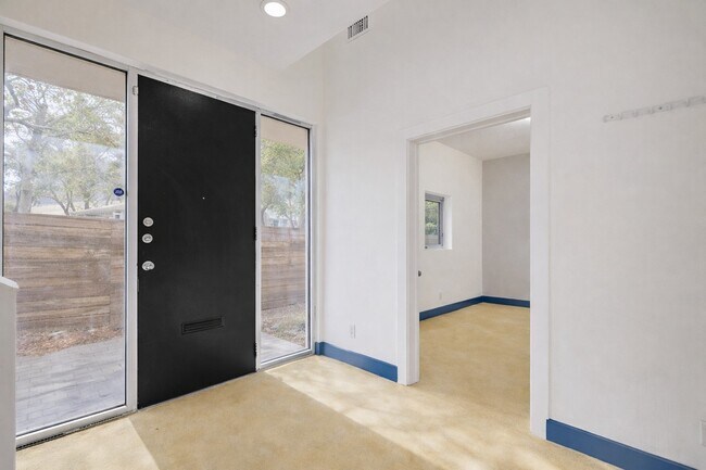 Building Photo - 3910 Austin St