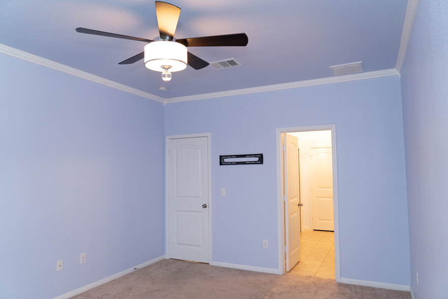 Building Photo - 13700 Sage Grouse Dr